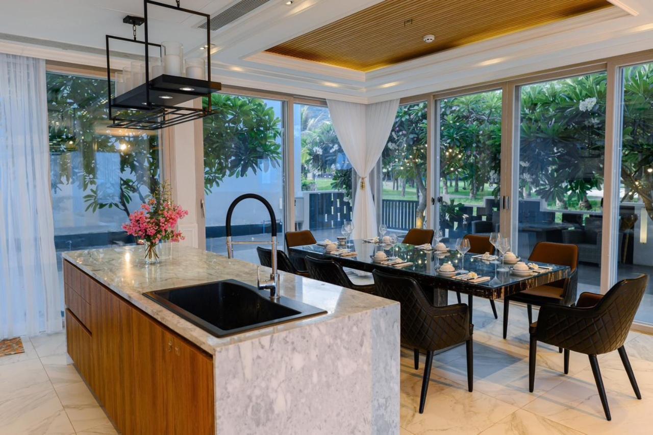 Oceanami Villas & Beach Club Long Hai At 1, 3, 4 Bedroom & 5, 6 Bedroom Beachfront Private Pool Exterior photo