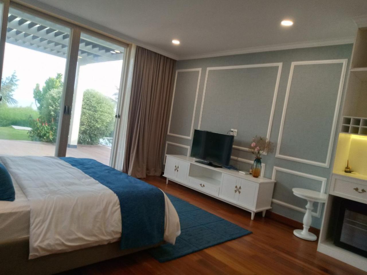 Oceanami Villas & Beach Club Long Hai At 1, 3, 4 Bedroom & 5, 6 Bedroom Beachfront Private Pool Exterior photo